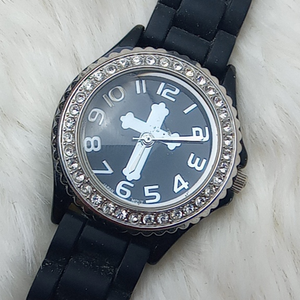 Black rubber strap Christian Jesus cross watch